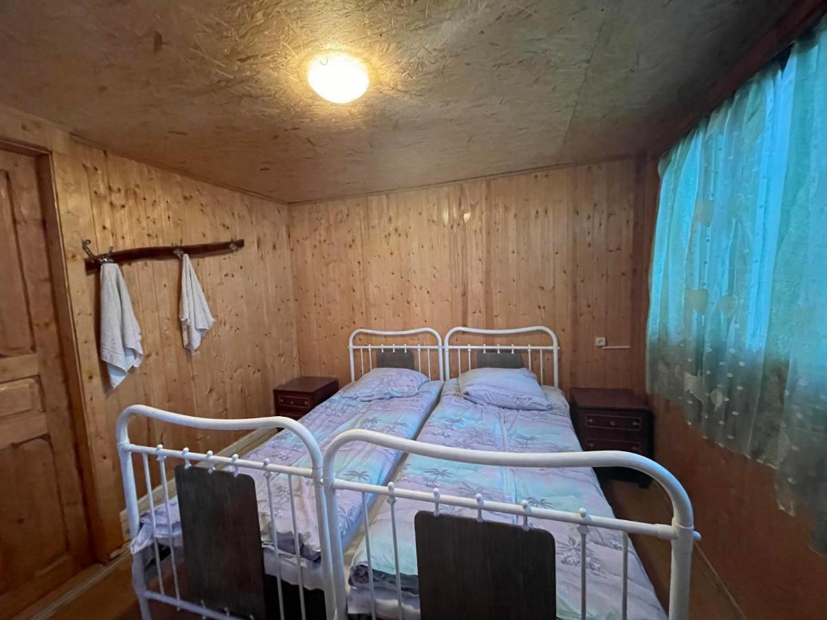 Chveni Ezo Ambrolauri Exterior foto