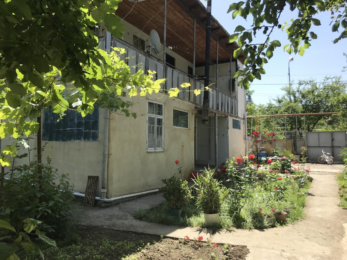 Chveni Ezo Ambrolauri Exterior foto